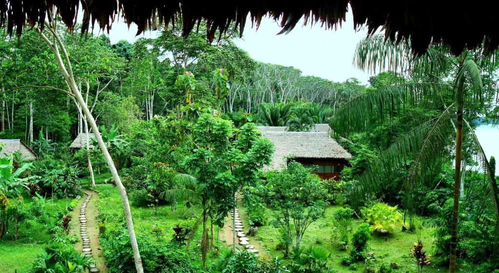 Wasai Tambopata Lodge Exteriör bild